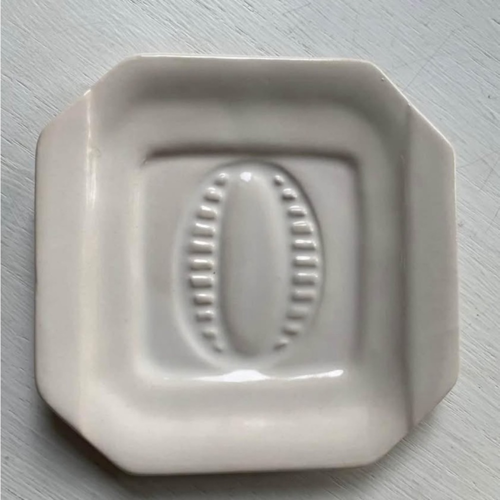 Pottery Barn cream O plate A-Z Dishes Ceramic Trinket Dish